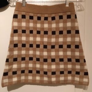 Brown/white checkered knit skirt